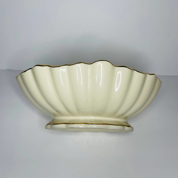 Vintage Ceramic Bowl Teleflora Ribbed Shell Scalloped with Gold Trim Bowl - Picture 2 of 6